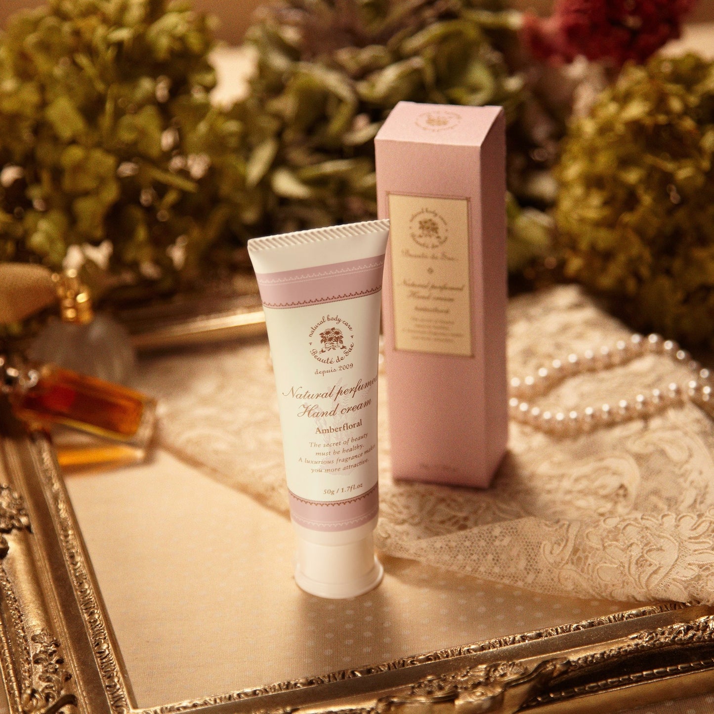 【ボーテデュサエ】HAND CREAM AMBERFLORAL  ハンドクリーム（ホワイトシプレの香り）